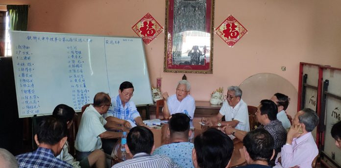 铁桥头柬华理事会举行第七届理事选举