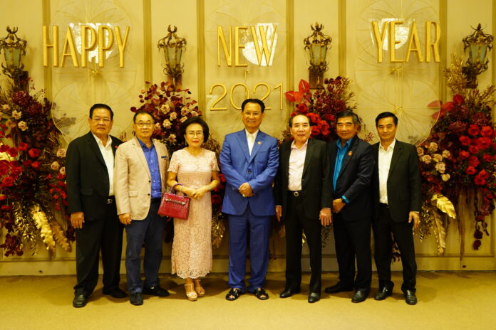 庆祝刘明勤阁下与杨丹葡勋爵结婚35周年